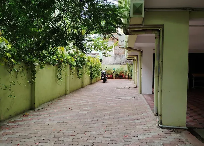 Swarna Sudarshan Service Apartment @ Adyar Chennai